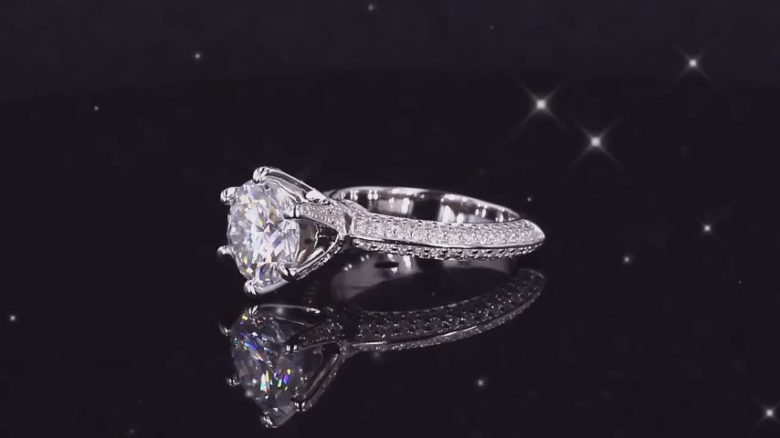 Luxe Moissanite Diamond Engagement Ring