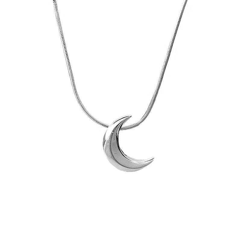 Sterling Silver Crescent Moon Necklace GLAMOUR CHICCASTLE